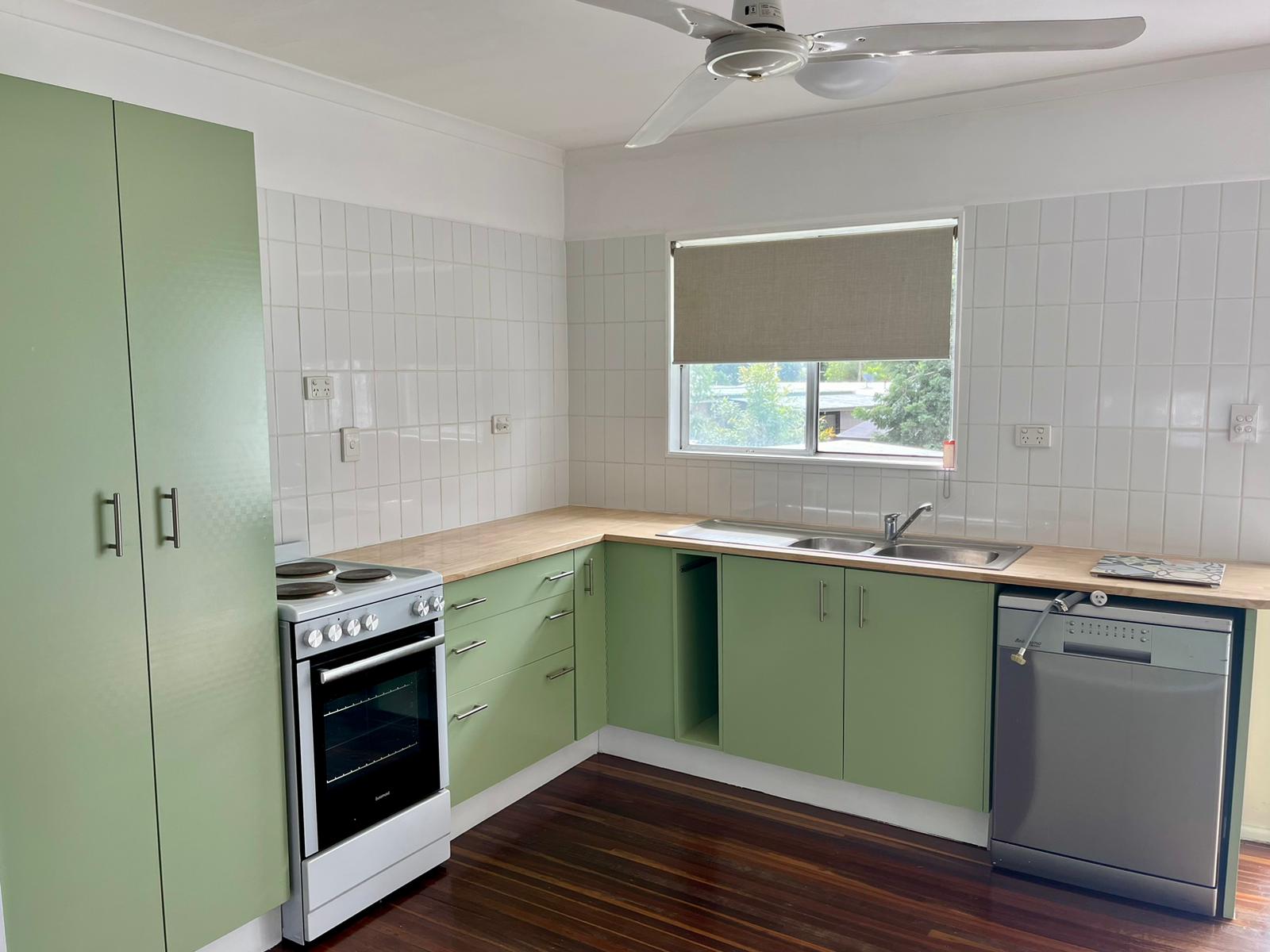 7 MCLAUCHLAN CR, KELSO QLD 4815, 0 Schlafzimmer, 0 Badezimmer, House