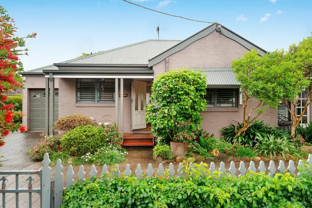 Charming Berry Villa with Endless Potential