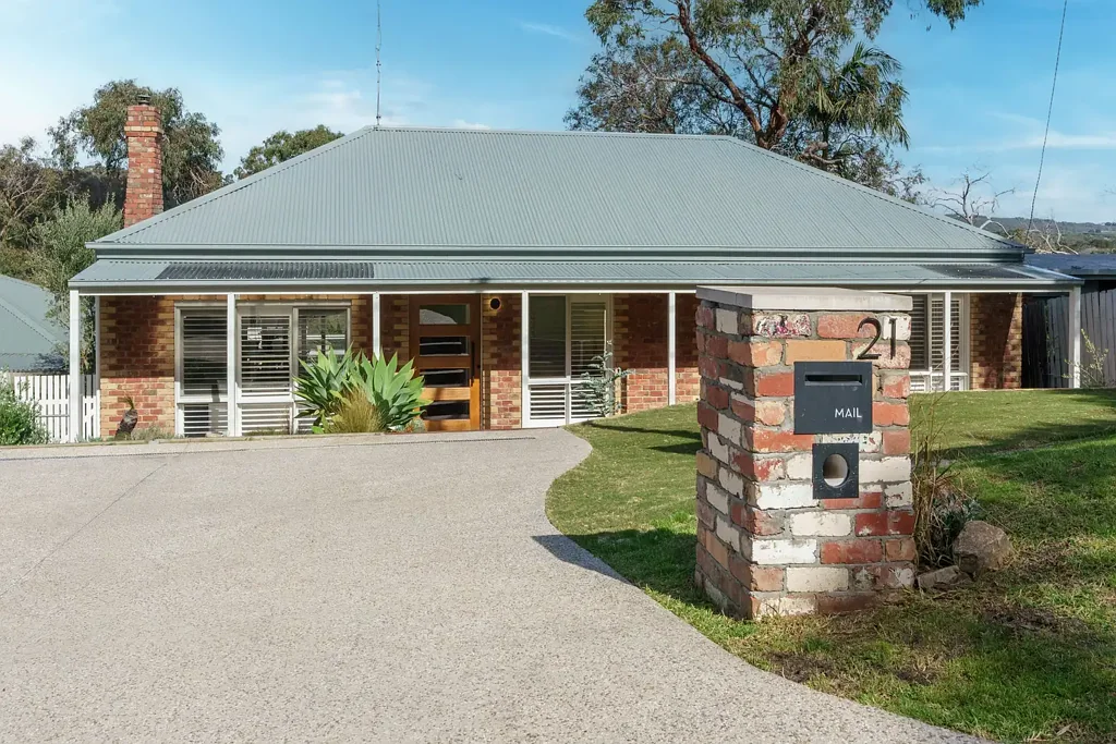 21 Warrain Avenue, Rosebud, VIC 3939
