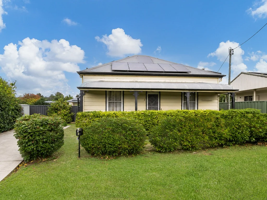 Cessnock 3ਬੈੱਡਰੂਮ Character, Comfort and a Location That Delivers