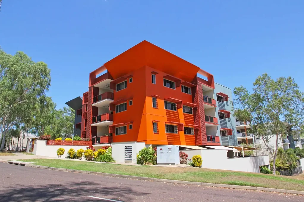 Driver 2બેડરૂમ Top-Floor Comfort in a Boutique Complex of Twelve