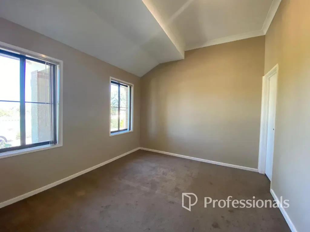 ** Deposit Received Open Home Cancelled **        Modern Townhouse
