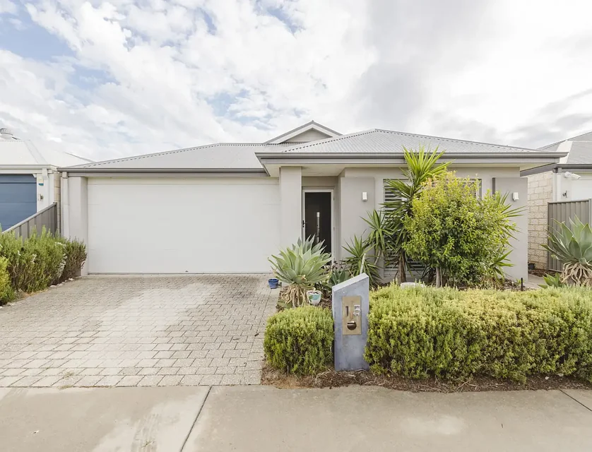 15 Everingham St, Clarkson, WA 6030, 4 Kuwarto, 2 Banyo, House
