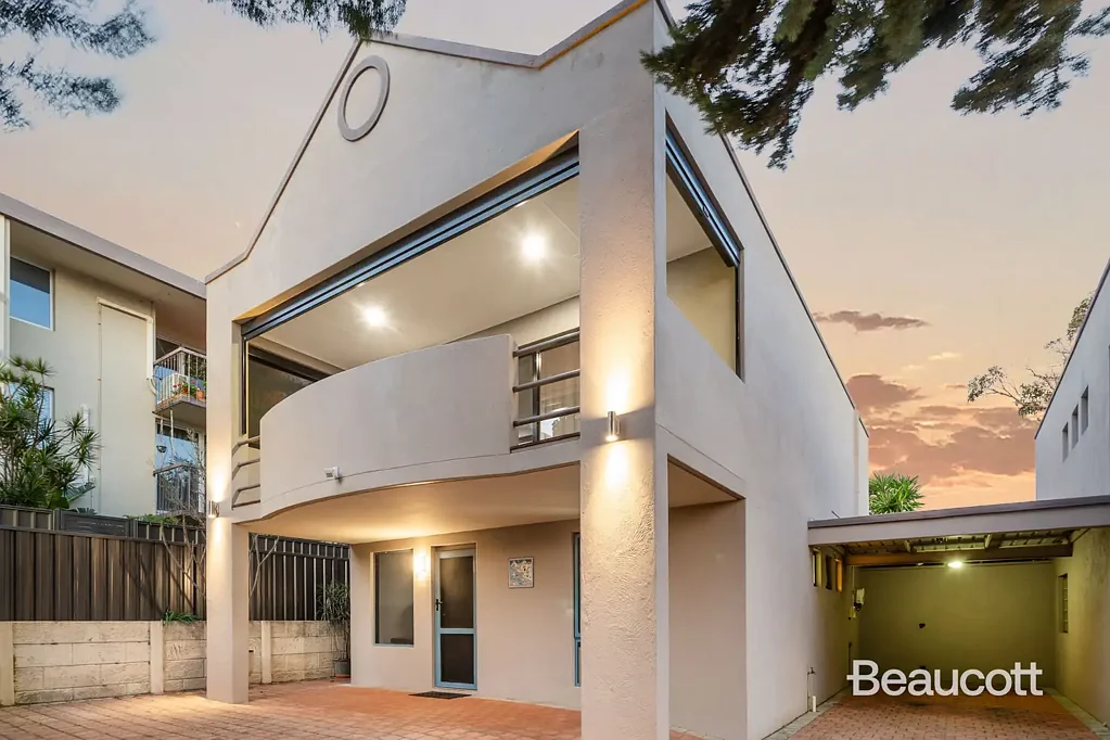 Maylands 3房  Spacious Townhouse in the Heart of Maylands