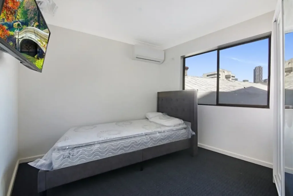 CBD Fully Furnished Share Accommodation