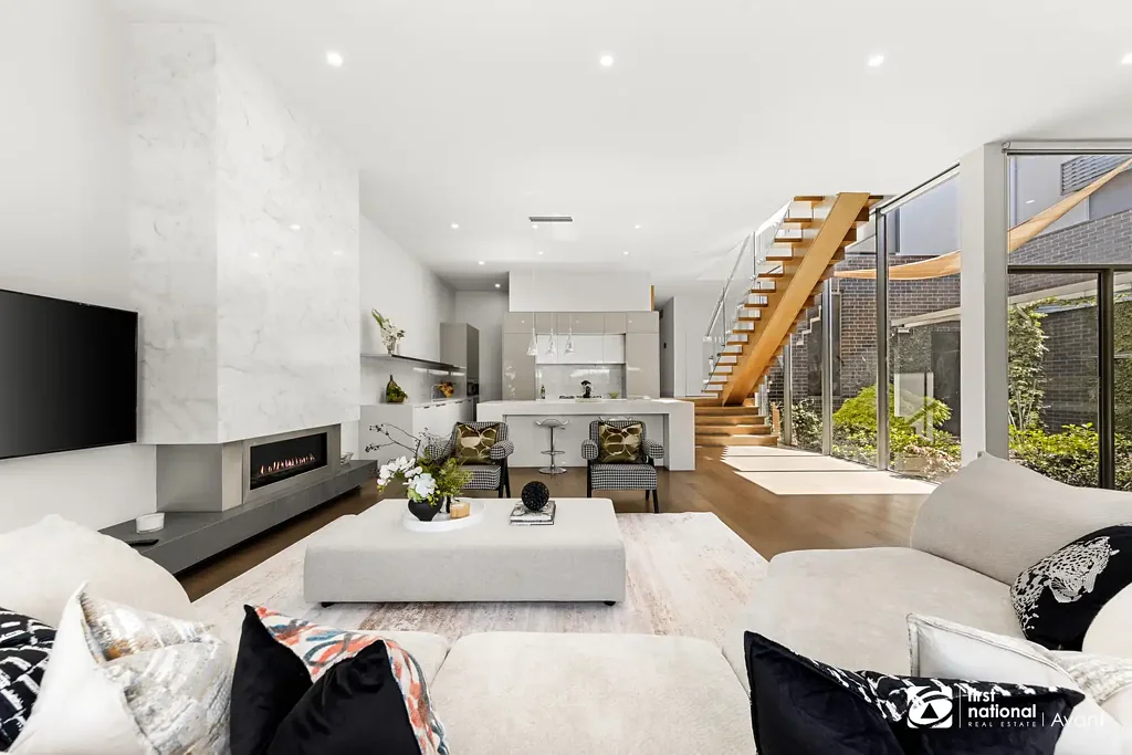 8 Moreton Close, Kew, VIC 3101
