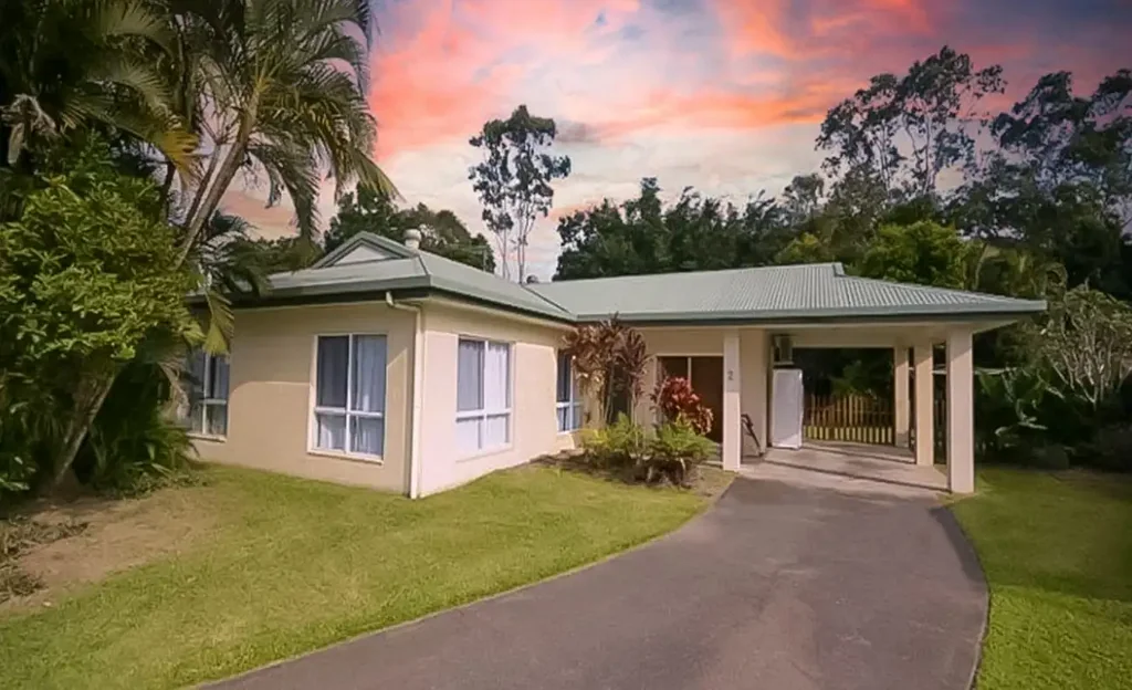 3 Bed Includes Self Contained Shed / Teenagers Retreat - $670 Week
