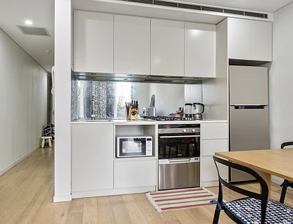 24/12-16 Berry Street, North Sydney, Lower North Shore, 1 habitaciones, 1 baños, Apartment