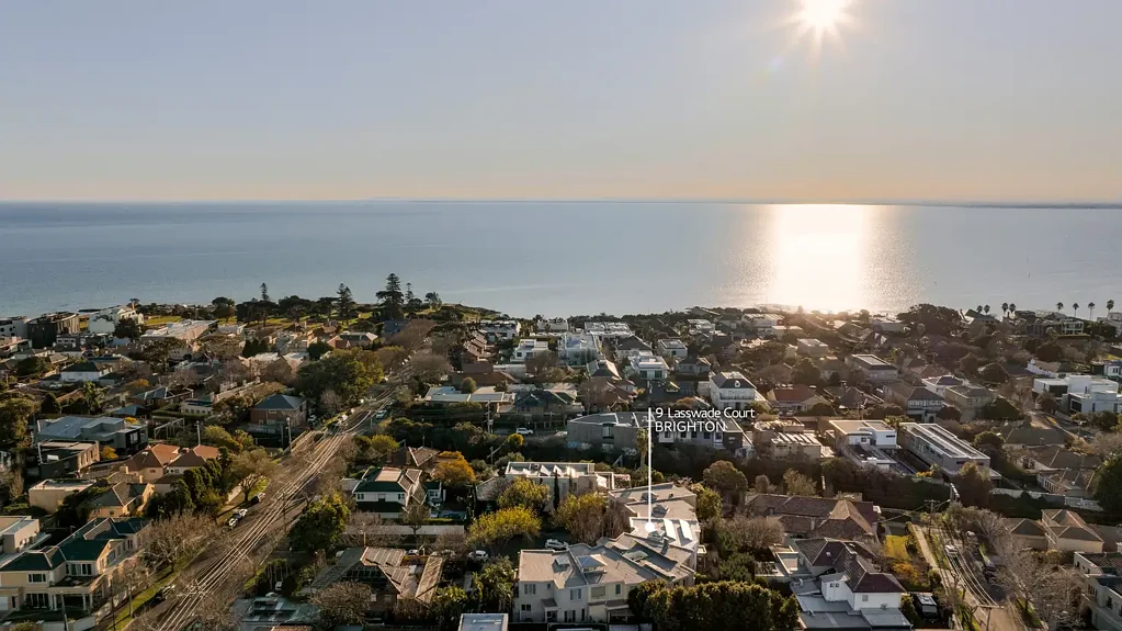 9 Lasswade Court, Brighton, VIC 3186