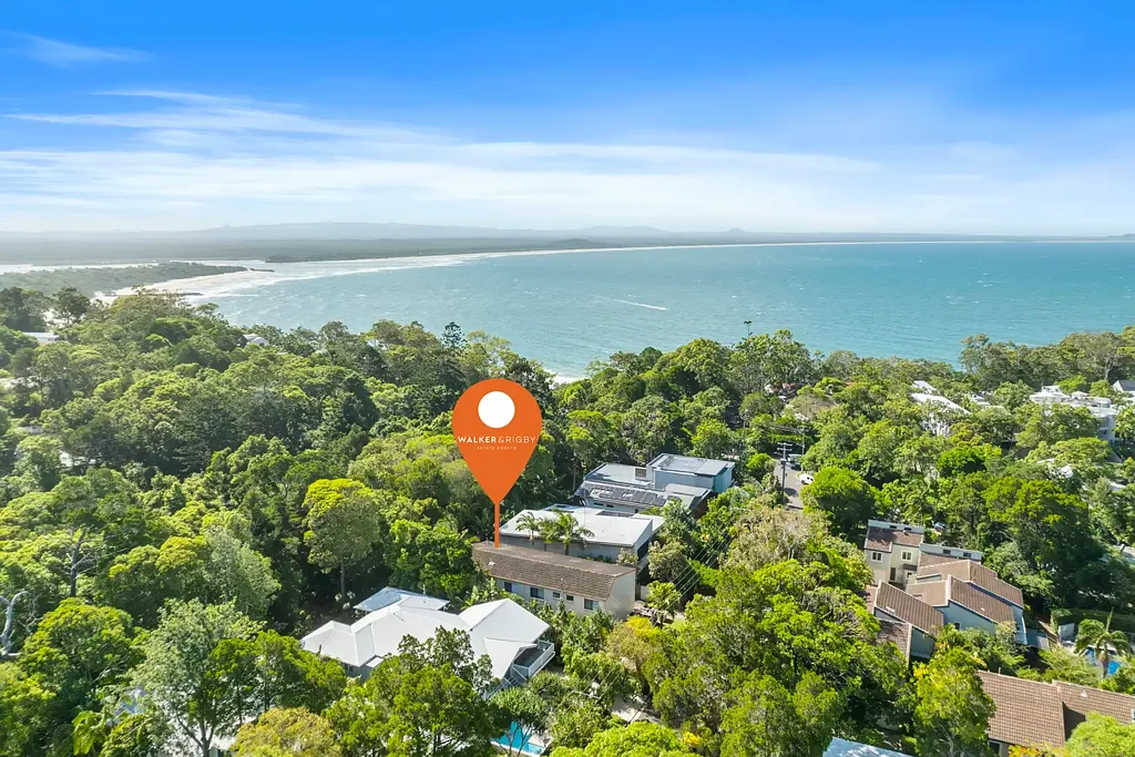 Noosa Heads 2房  Renovator’s Dream in Tightly Held Little Cove