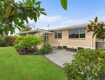 10 Highfield Place, Avonhead, Christchurch, Canterbury, 3房, 2浴, 独立屋