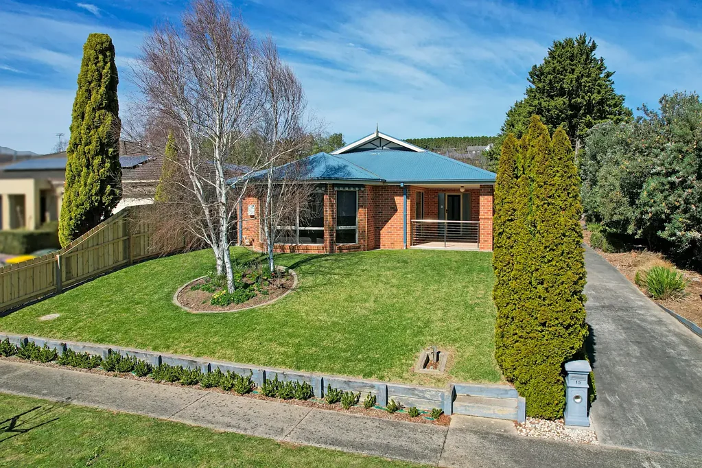 Warragul 4બેડરૂમ Spacious family living on 940m²