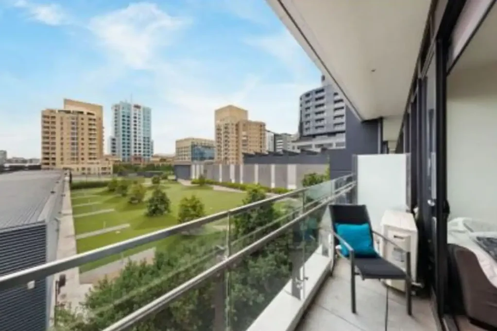 South Yarra 1 Bedroom The Brief:
$500 per week - great investment opportunity!