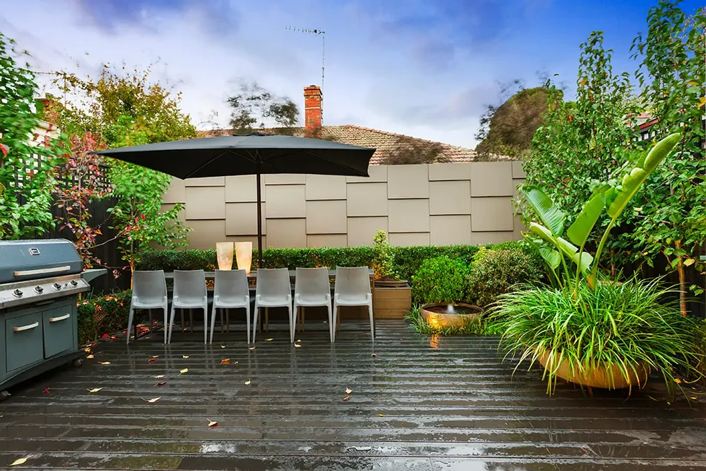 Windsor 2ਬੈੱਡਰੂਮ Exquisite Freestanding Brick Edwardian on 205sqm