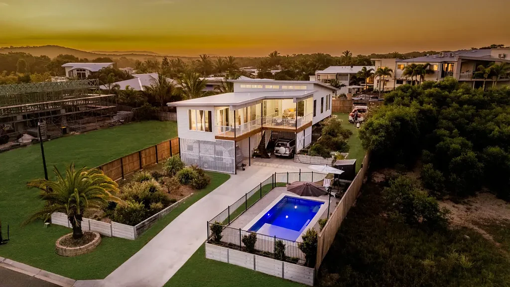 15 Marine Parade, Agnes Water, QLD 4677