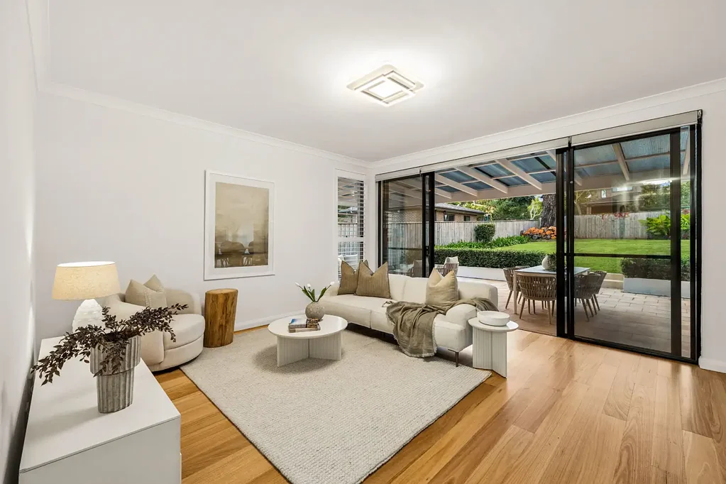 Strathfield 5कमरा Stylishly renovated family home on blue-ribbon parcel