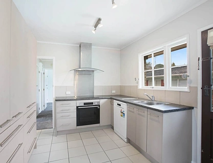 2/87 Girrahween Drive, Totara Vale, North Shore City, 2房, 1浴, House