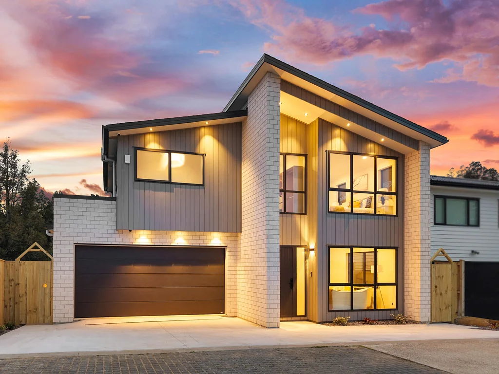 Flat Bush 5ห้องนอน Reserve Side Living! Wake Up to Murphys Bush!