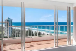 2403/1 Peak Avenue, Main Beach