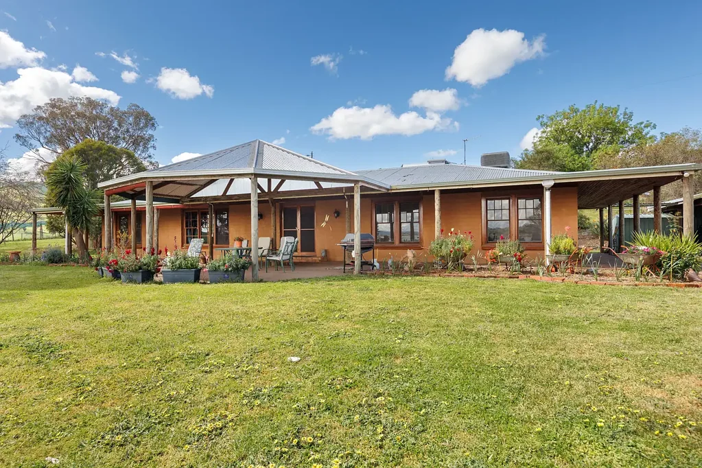 Bethanga Stunning Lifestyle Property