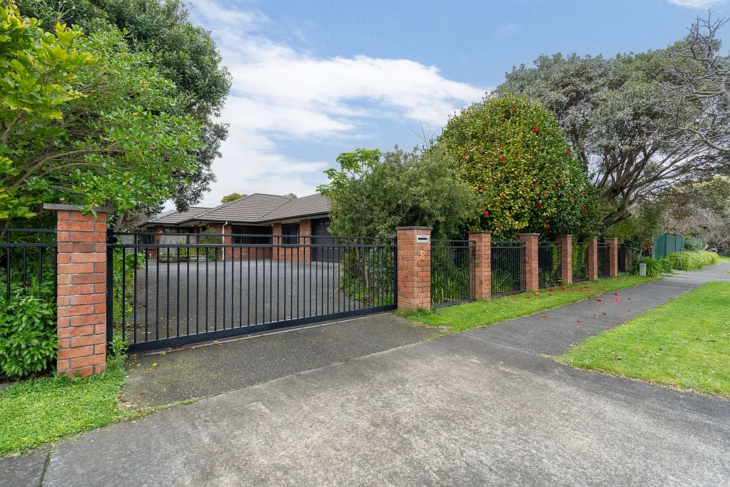 Waikanae 5房  Spacious family home