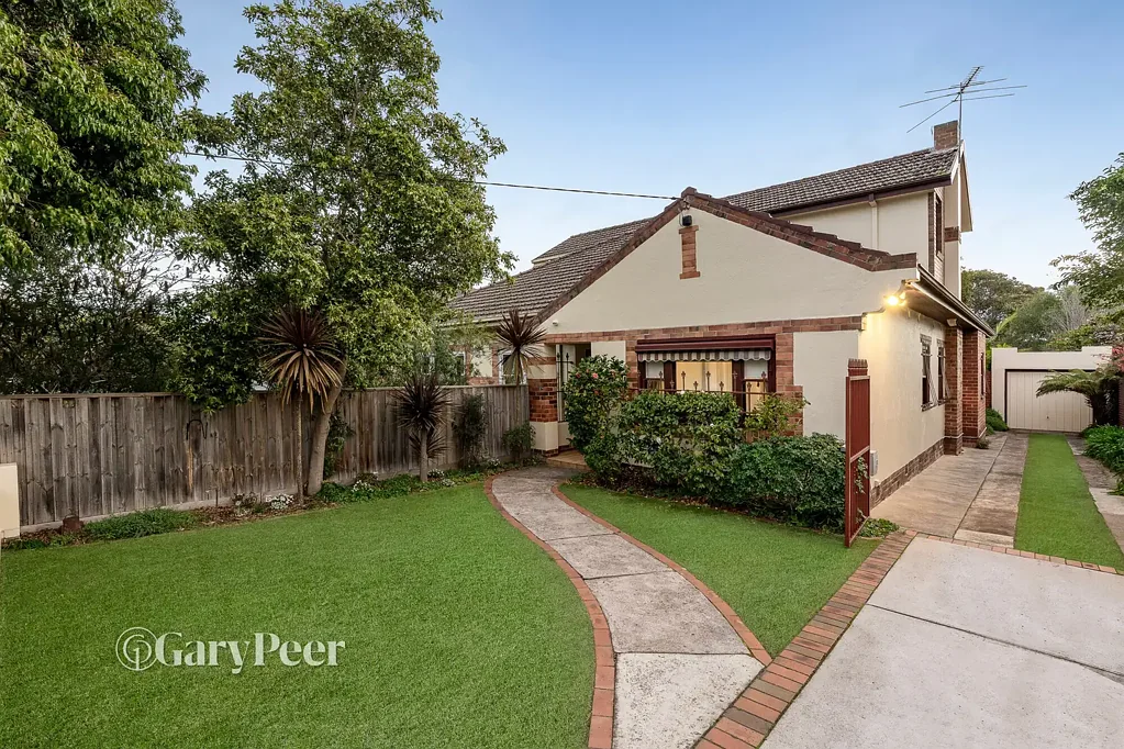 Murrumbeena 3房 装饰艺术风格的迷人住宅，拥有绝佳户外空间 Art Deco charmer with brilliant outdoors