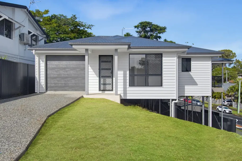 BRAND NEW 4 BEDROOM HOME – Modern Living at Its Best !!