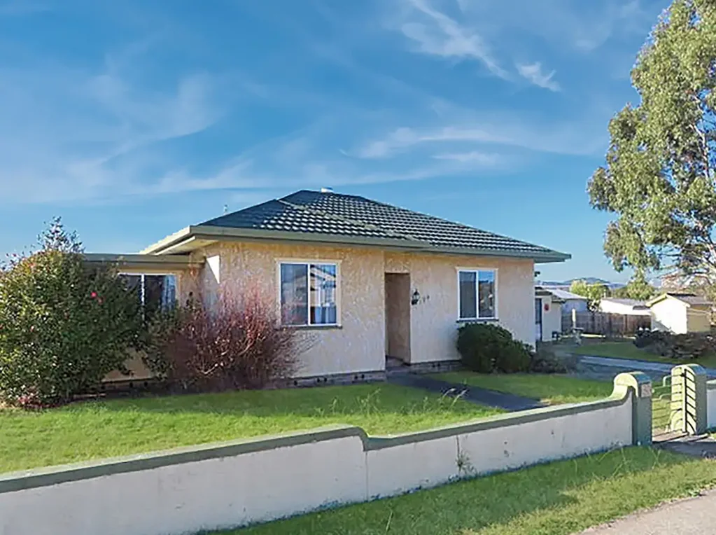 Large Home with Extra Living Spaces