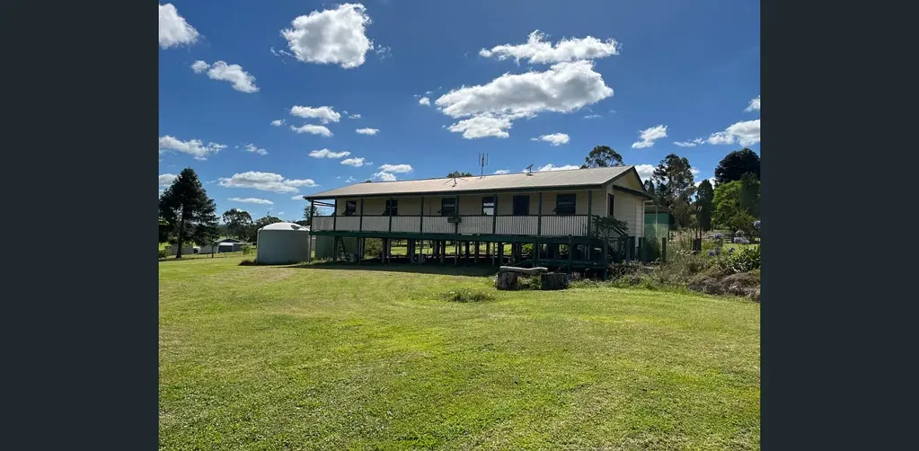 Yarraman 3غرفة نوم Charming Family Home in Yarraman. CONTACT AGENT