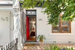 215 Corunna Road, Stanmore