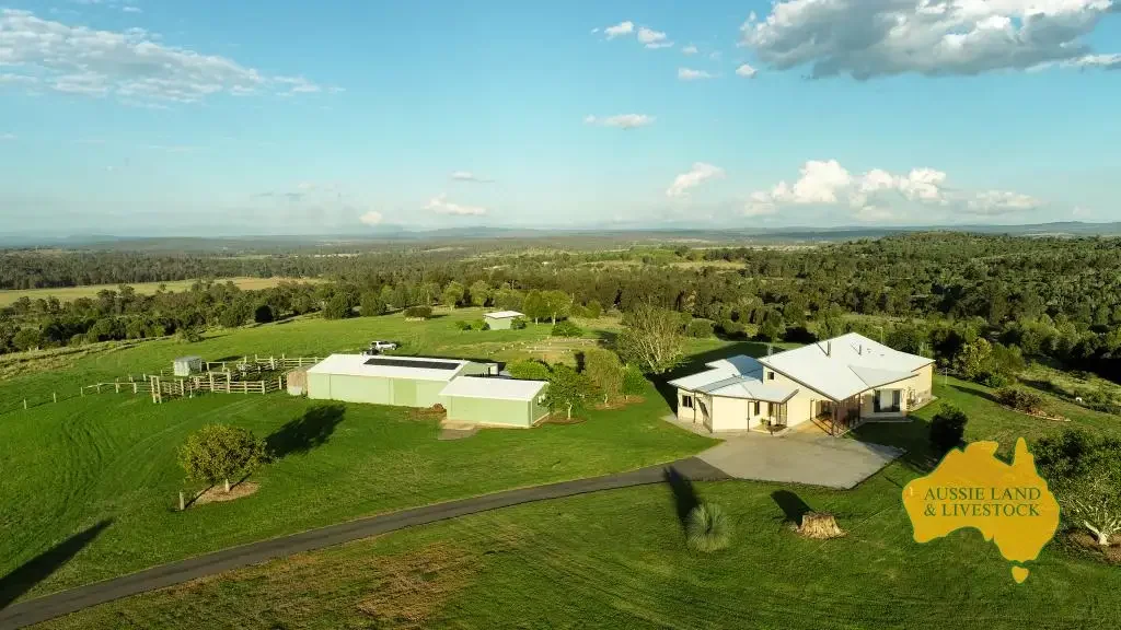 Hodgleigh Executive Country Living with Second Home & Airbnb Potential – 12 mins to Kingaroy