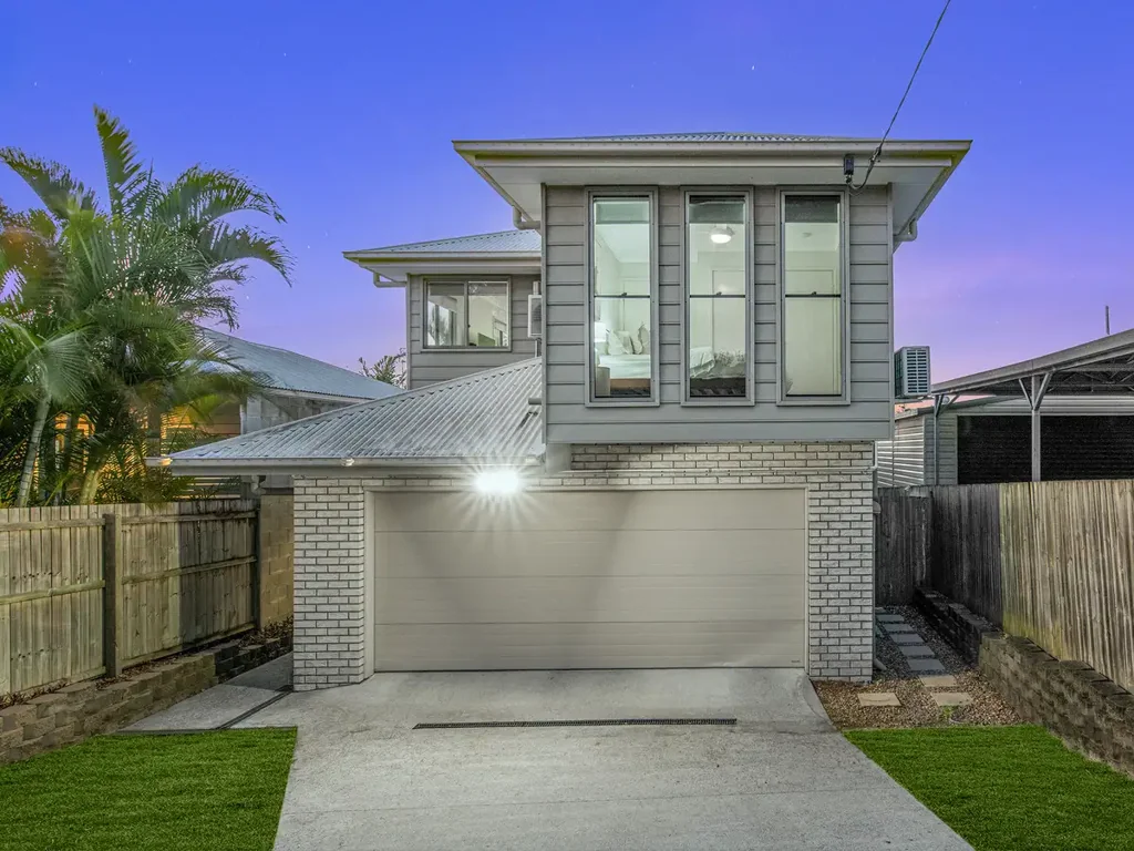 Darra 3બેડરૂમ Comfort, Privacy, and a Tiered Backyard Oasis