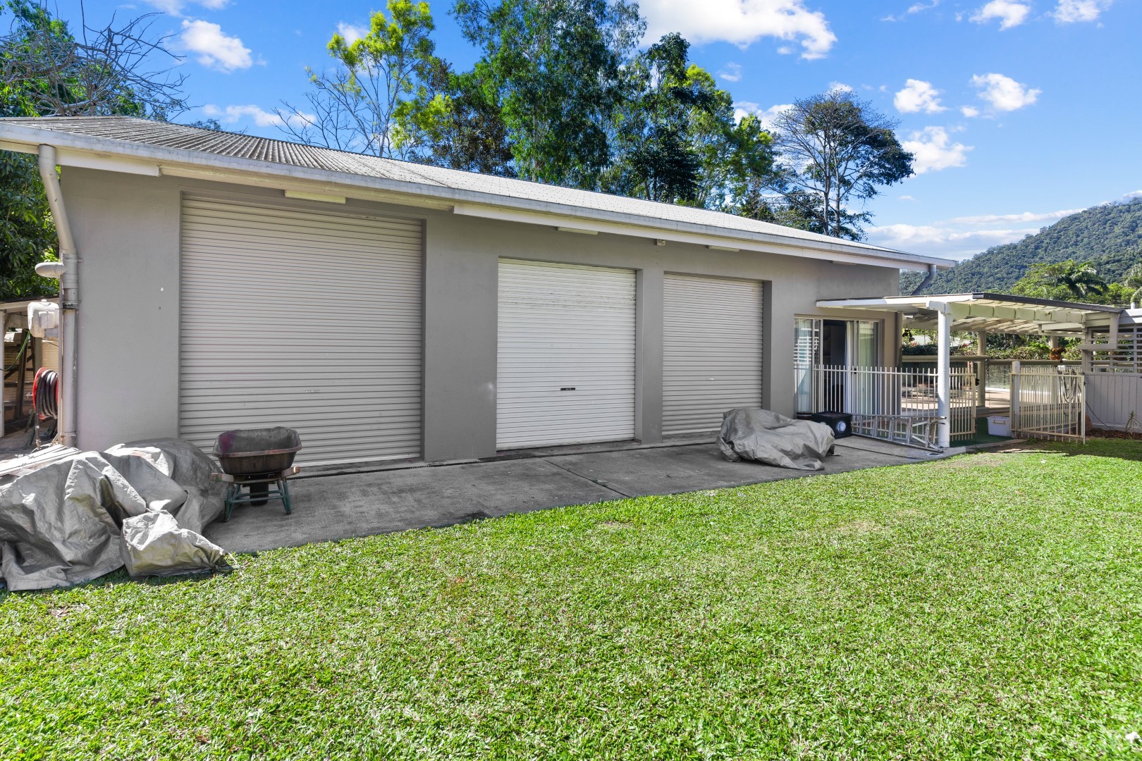 91-93 ARTHUR LYONS DR, REDLYNCH QLD 4870, 0部屋, 0バスルーム, House