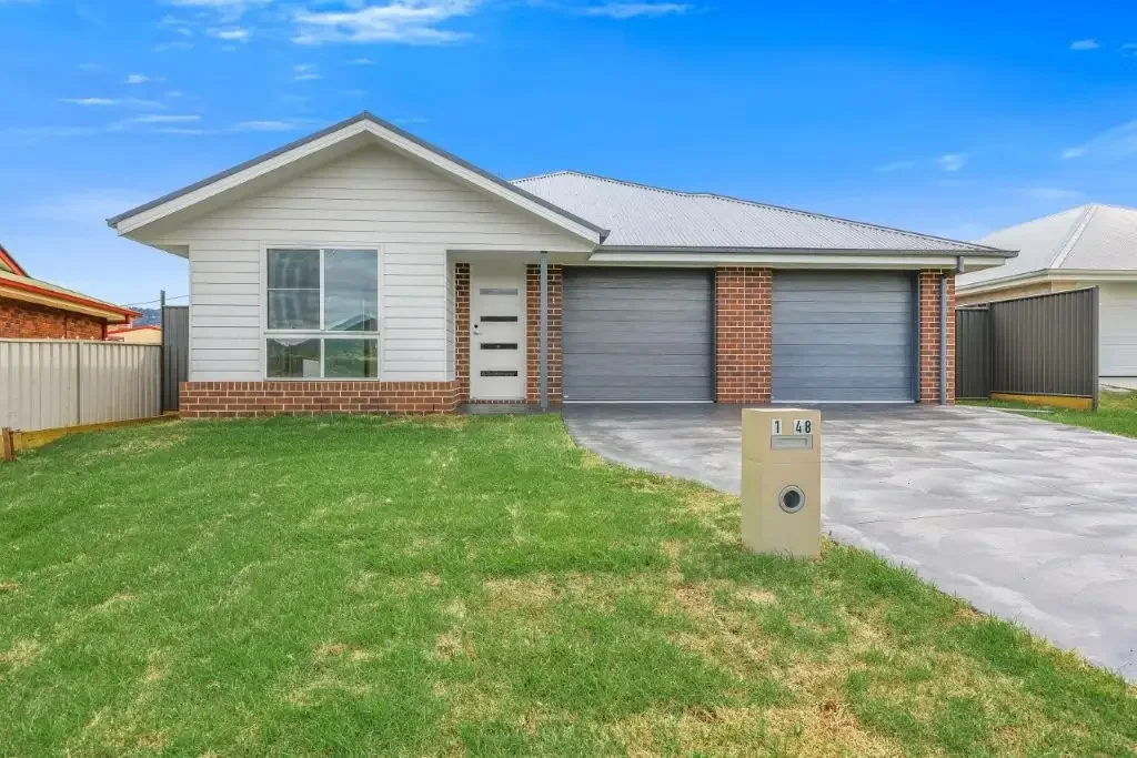 Unit 1 & 2/48 Station Street, Kootingal, NSW 2352
