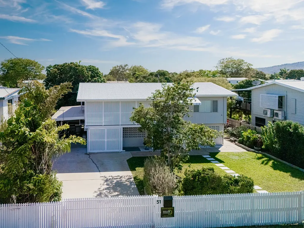 Gulliver 3બેડરૂમ Renovated Family Home with Space to Entertain in Gulliver