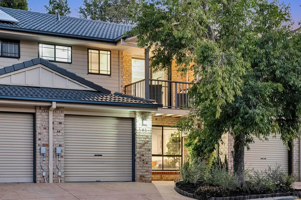Seventeen Mile Rocks 3房  风格化翻新的联排别墅，位于黄金地段  Stylishly Renovated Townhouse in Prime Location