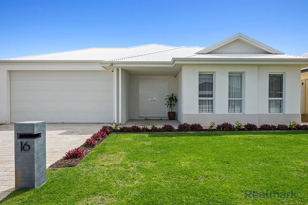 16 Balladonia Parade, Dawesville, WA 6211