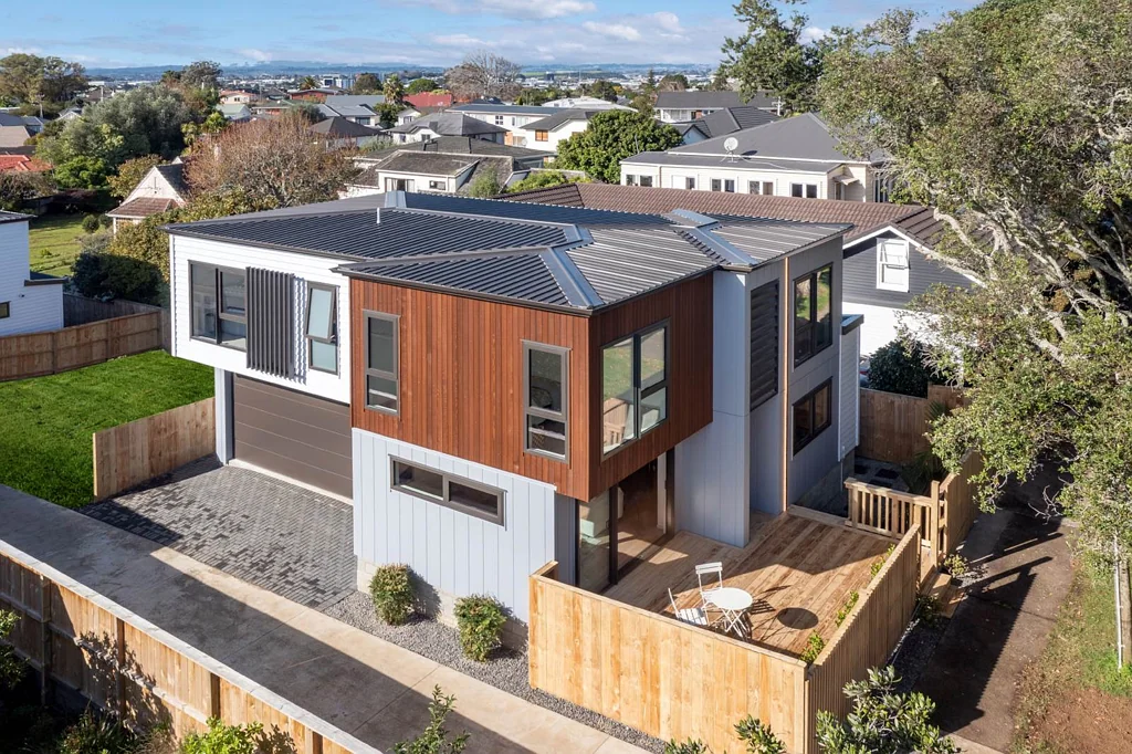 Greenlane 4 Bedroom Stylish New Freestanding Home in Greenlane