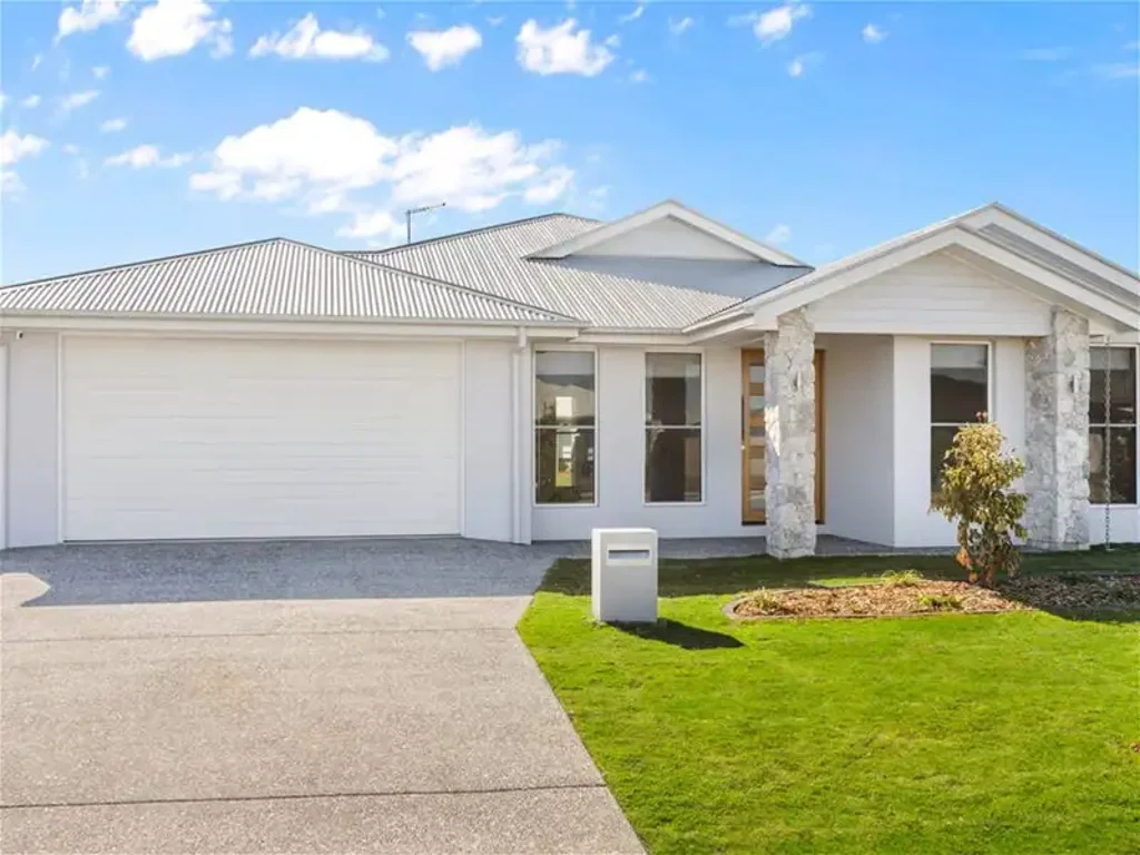 Gilston 4 Bedroom Spacious Family Living on a Massive Block in Beautiful Gilston