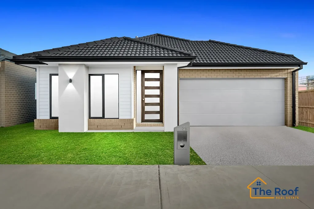 !! Commodious Brand New Family Home for rent In Grove Estate of Tarneit !!