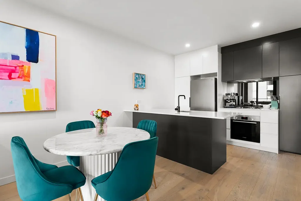 Footscray 2ਬੈੱਡਰੂਮ Contemporary Designed Riverside Living