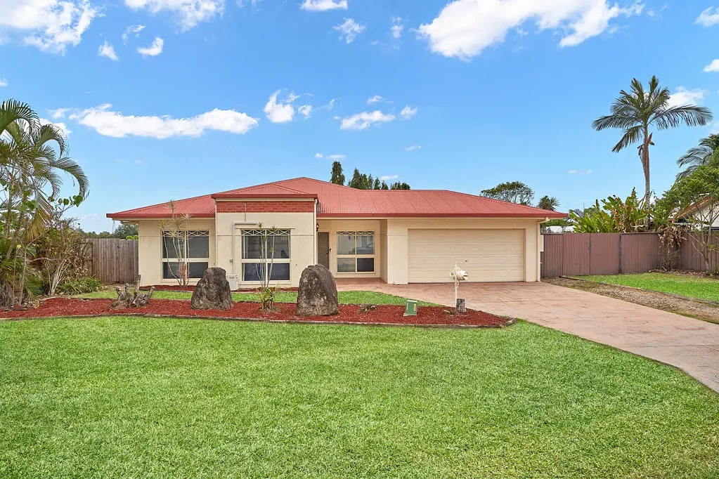 White Rock 4Kwarto Quiet Convenience – A Home Designed for Families