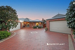 10 Miramah Close, Rowville