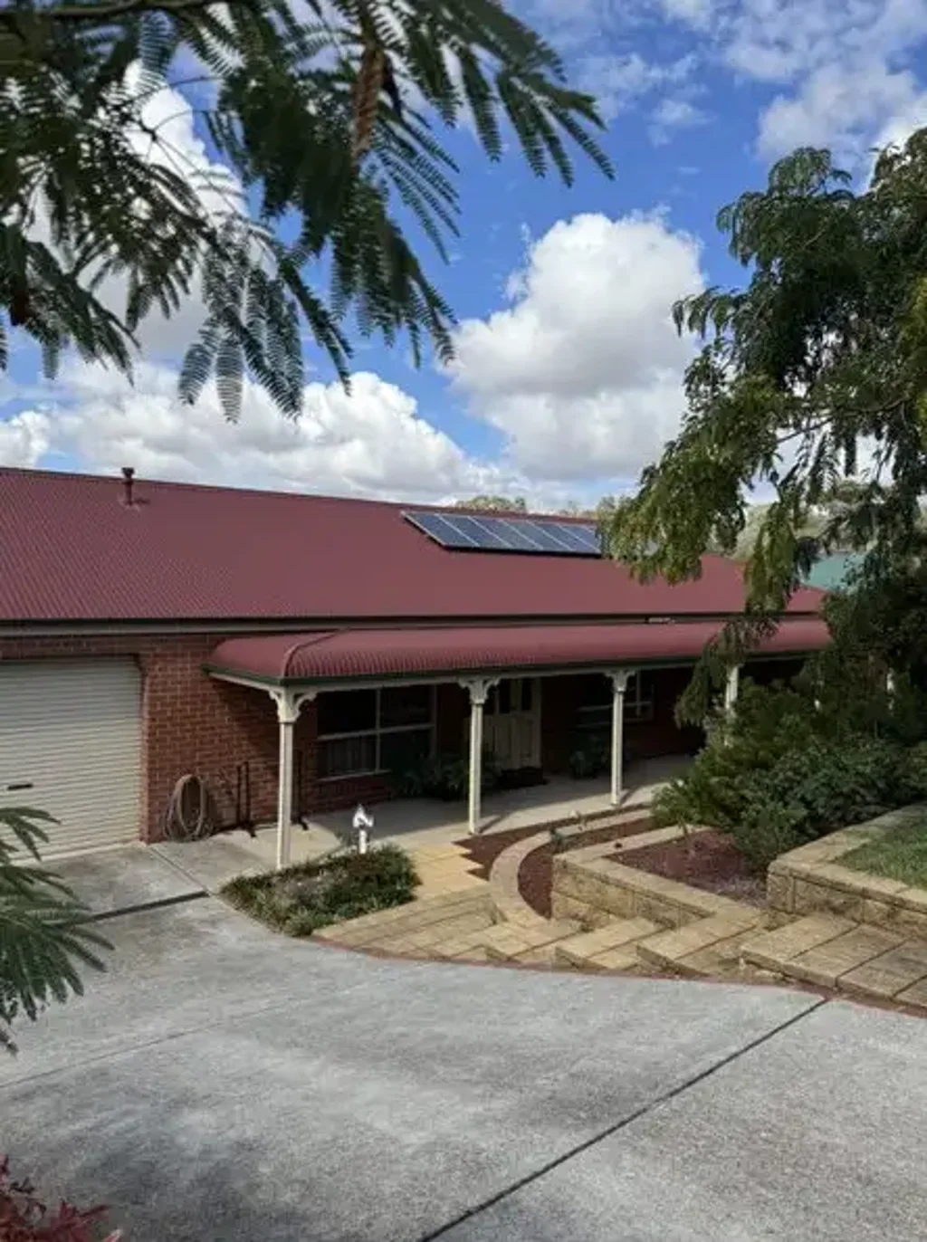 Elegant Family Living in a Sought-After Thurgoona Location