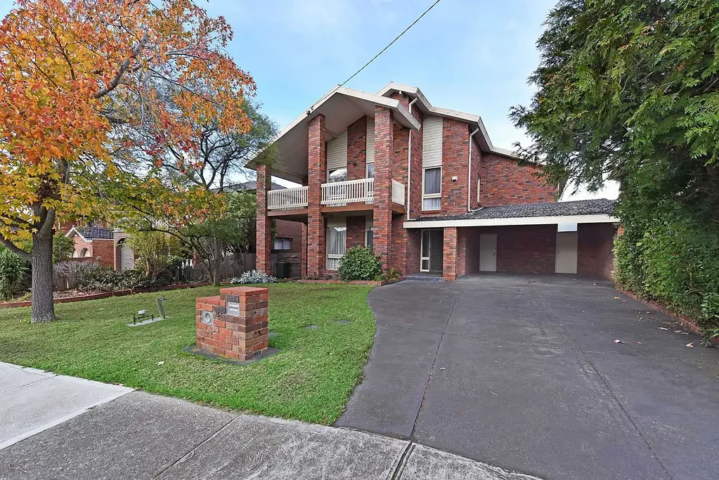 Spacious Family Living in a Convenient Keilor East Location