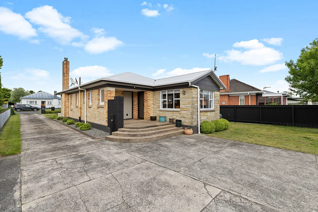 Matamata 2कमरा Tidy brick with timeless appeal