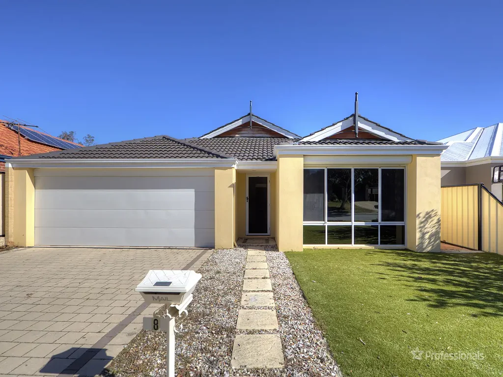 Spacious Family Living in Prime Clarkson Location