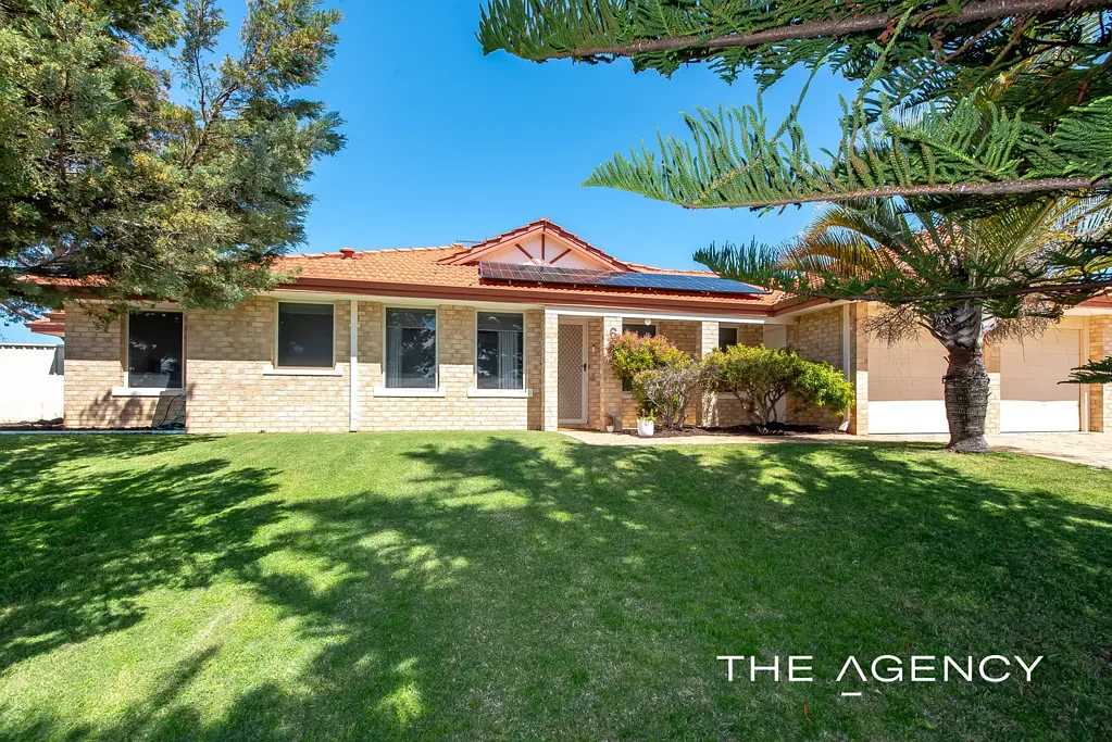 6 Laidon Way, Kinross, WA 6028