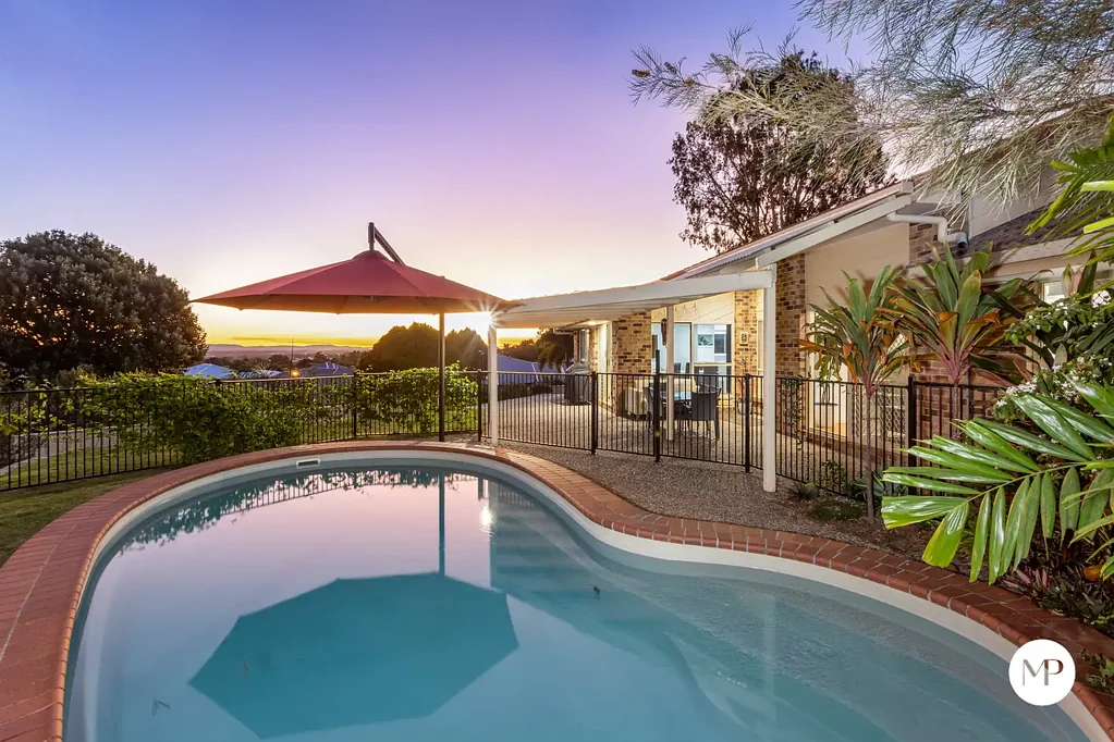 Norman Gardens 4ਬੈੱਡਰੂਮ Welcome to the ultimate low maintenance entertainer!!