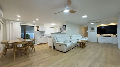 3 View Court, Palm Beach, QLD 4221, 4房, 2浴, House